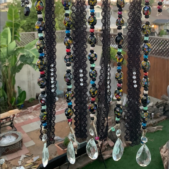 Driftwood Wind Chime Lace, Black Porcelain & Vintage Italian Chandelier Crystals - Picture 10 of 17